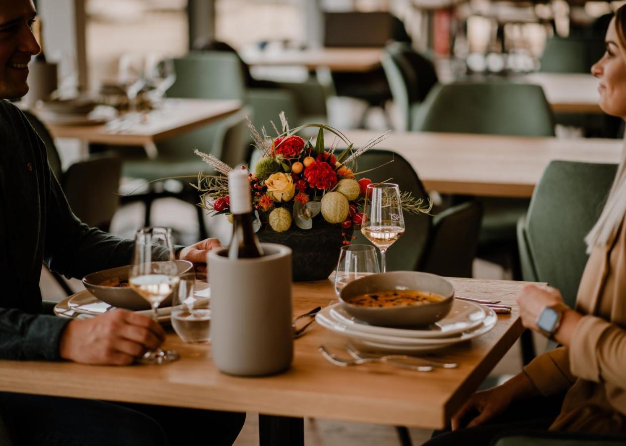Weinzuhause Hotel-Restaurant-Vinothek Mommenheim Eksteriør billede