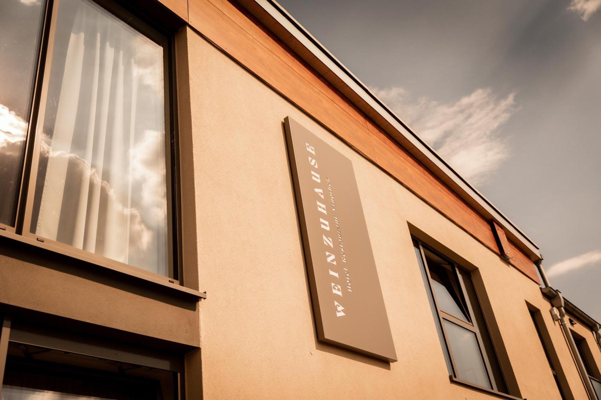 Weinzuhause Hotel-Restaurant-Vinothek Mommenheim Eksteriør billede
